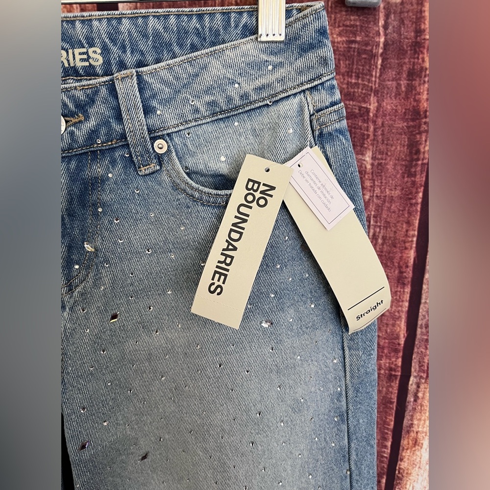 No Boundaries | NWT Rhinestone Straight Leg Jeans - Picture 6 of 11